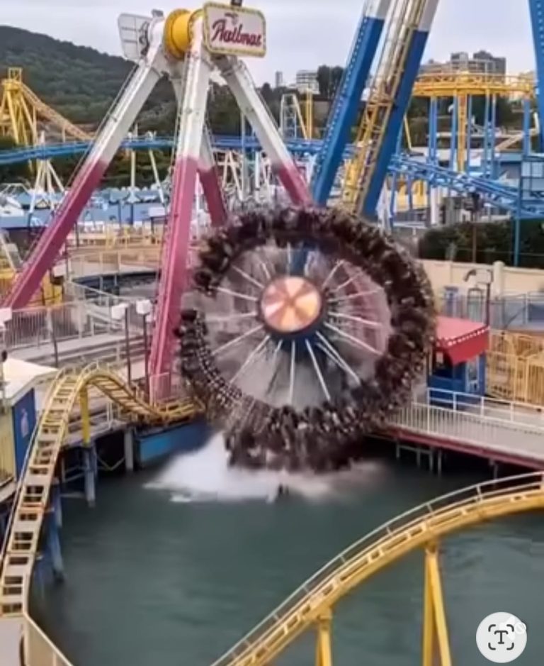 23 Injured After Theme Park