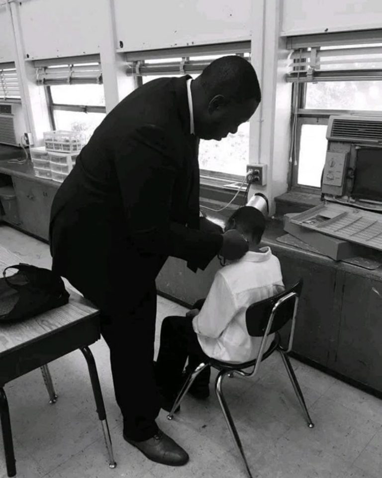 The Teacher Who Brought Clippers – Robert Dunham’s Powerful Lesson