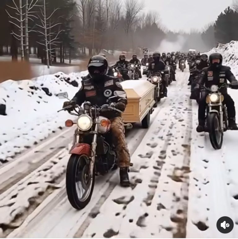 Motorcycle Riders Travel 1,200 Miles Through Storm to Honor Soldier